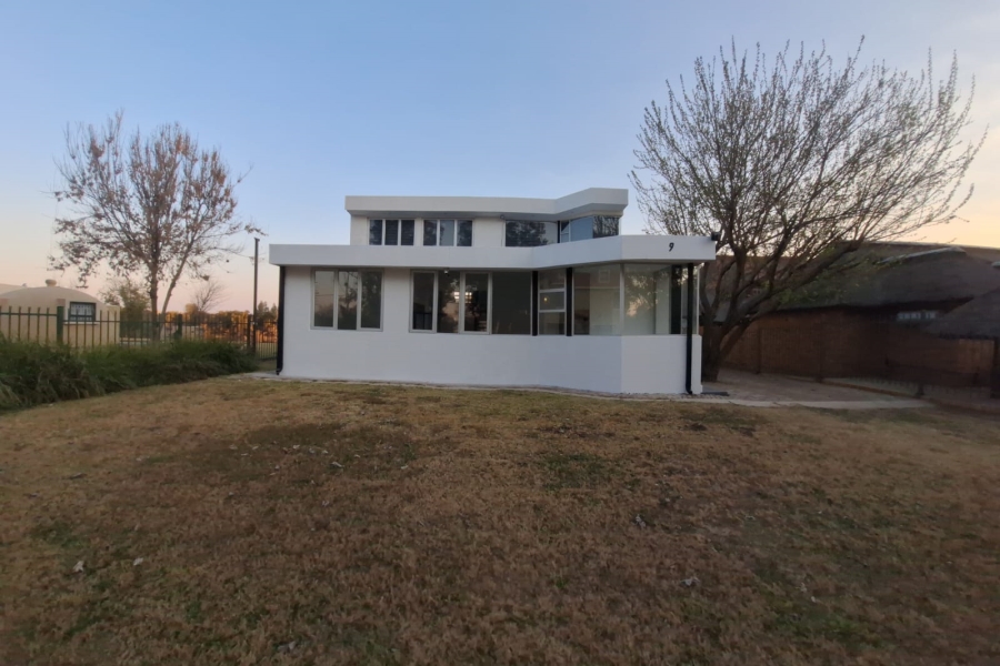 3 Bedroom Property for Sale in Bloemhof North West